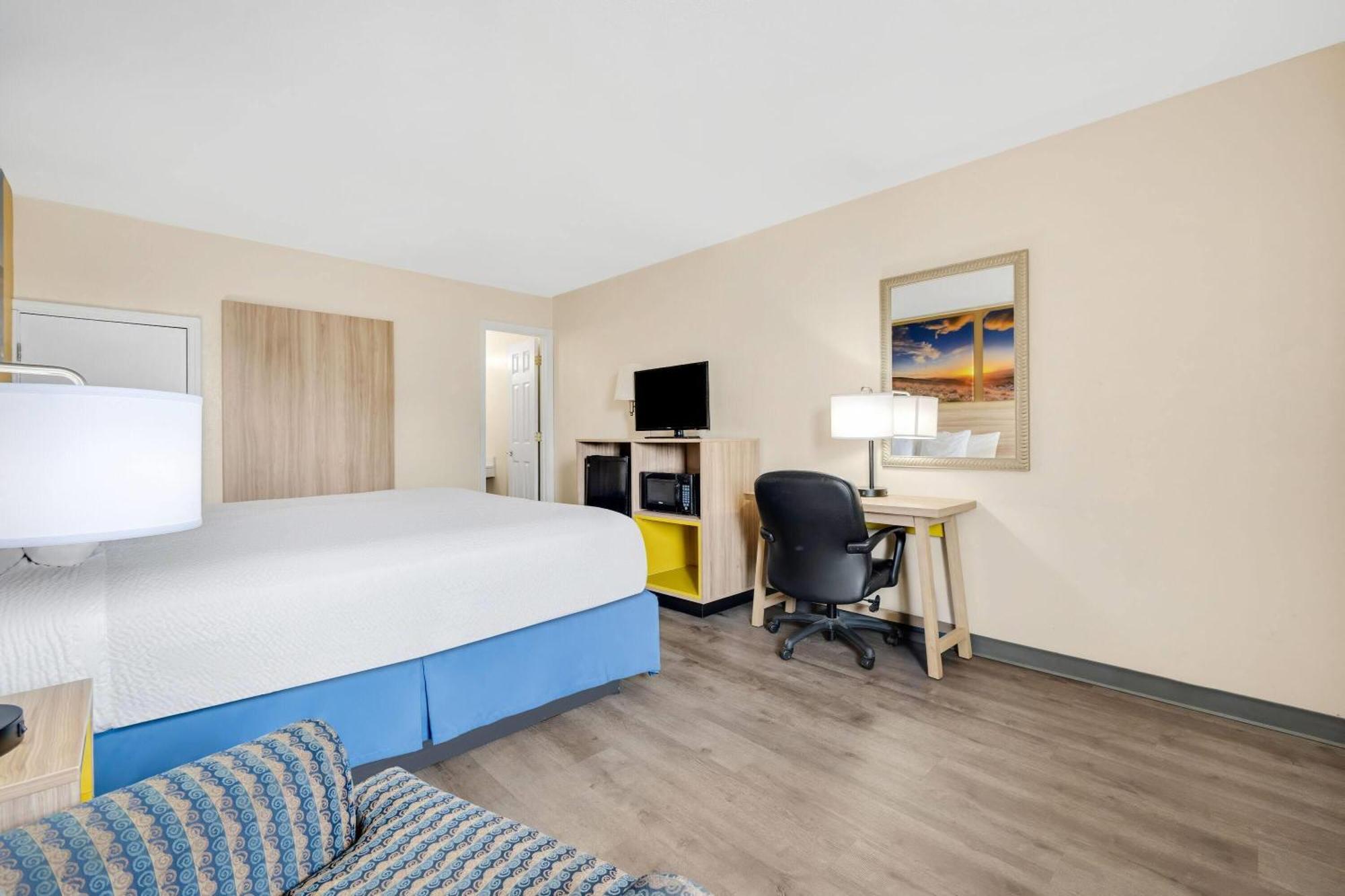 Motel Days By Wyndham Wayne